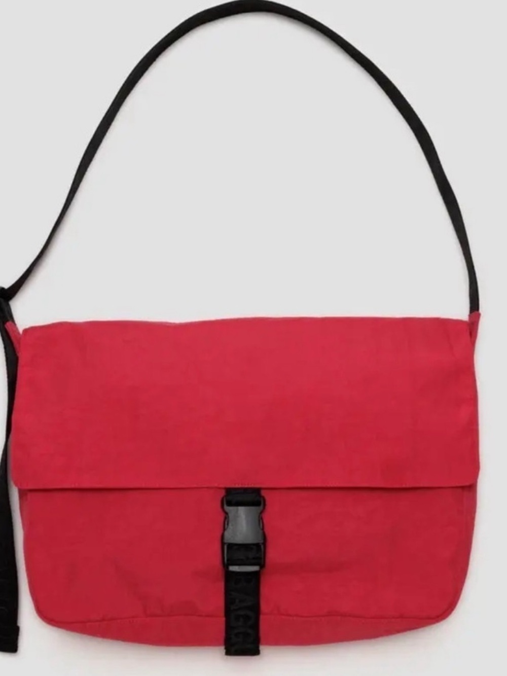 BAGGU Candy Apple Messenger Bag Crossbody Bag | Great Pre-Loved Condition